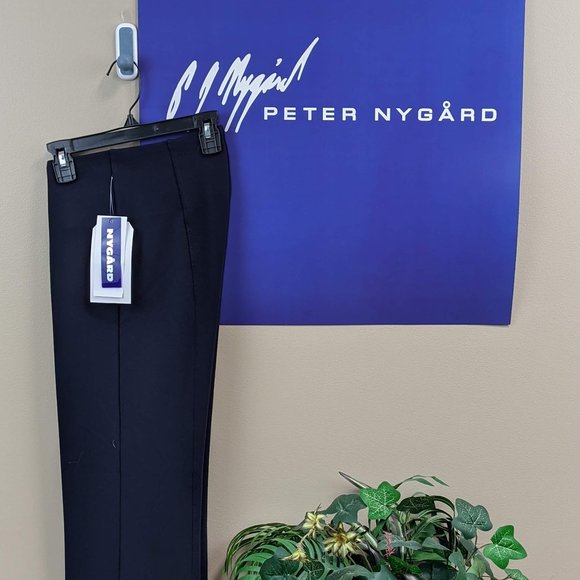 NYGARD SLIMS - Luxe E4 Slim Straight Pant (3L1SV1A4) - Black - Picture 1 of 9